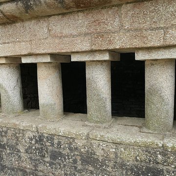 Calvaire et ossuaire du cimetière de Guéhenno