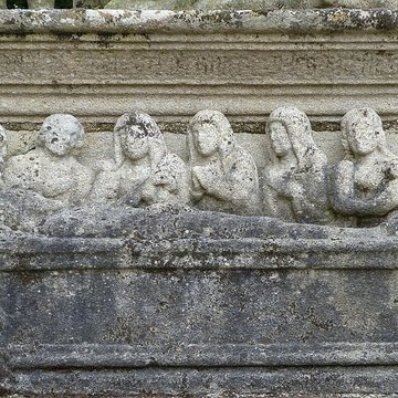 Calvaire et ossuaire du cimetière de Guéhenno