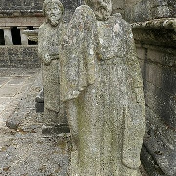 Calvaire et ossuaire du cimetière de Guéhenno