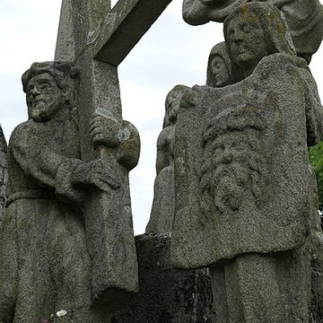 Calvaire et ossuaire du cimetière de Guéhenno