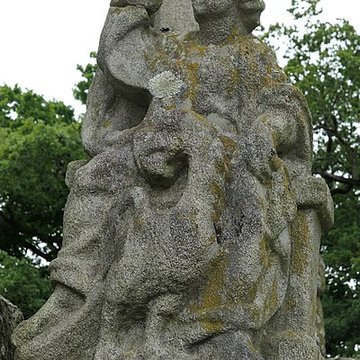 Calvaire et ossuaire du cimetière de Guéhenno