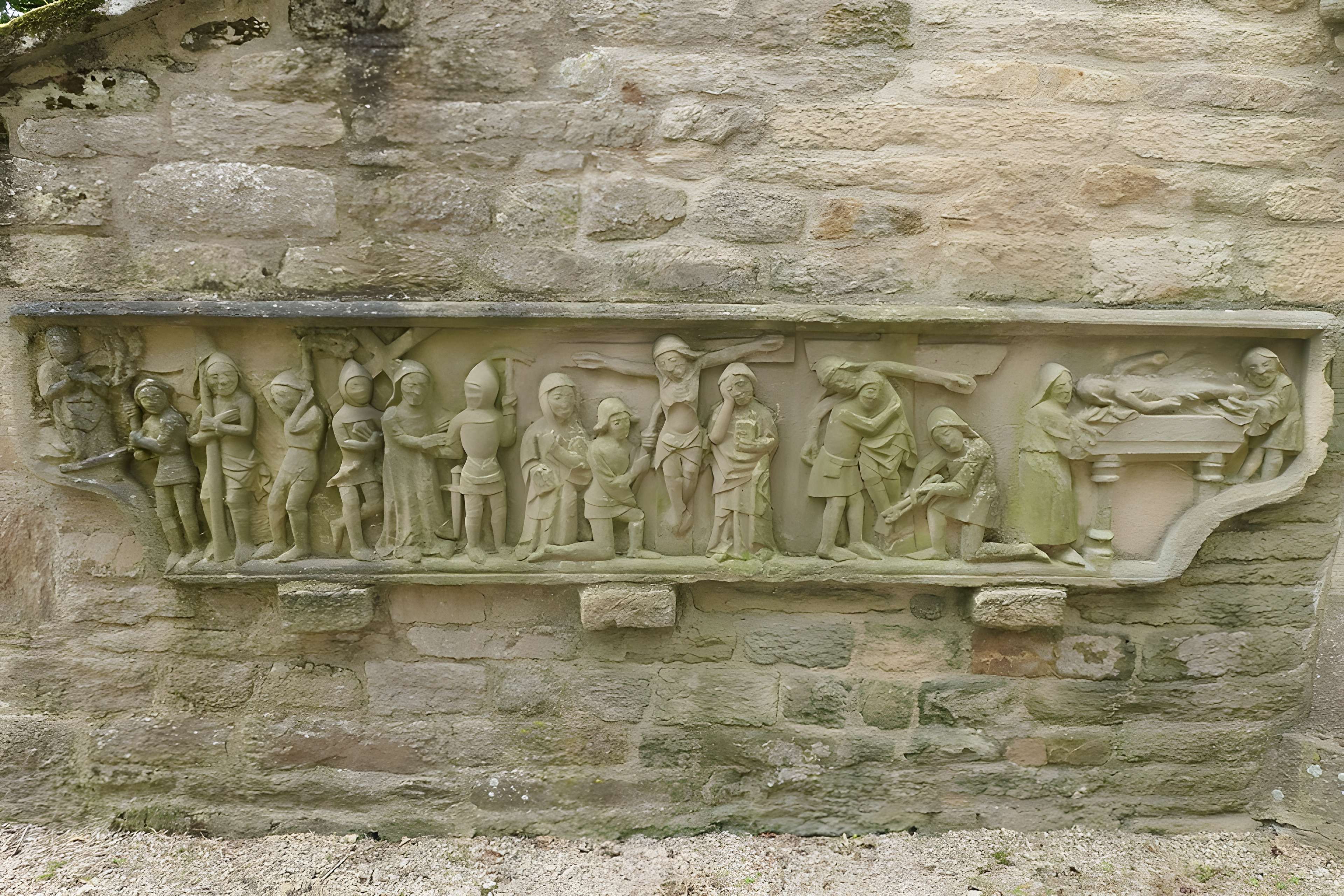 Calvaire et ossuaire du cimetière de Guéhenno