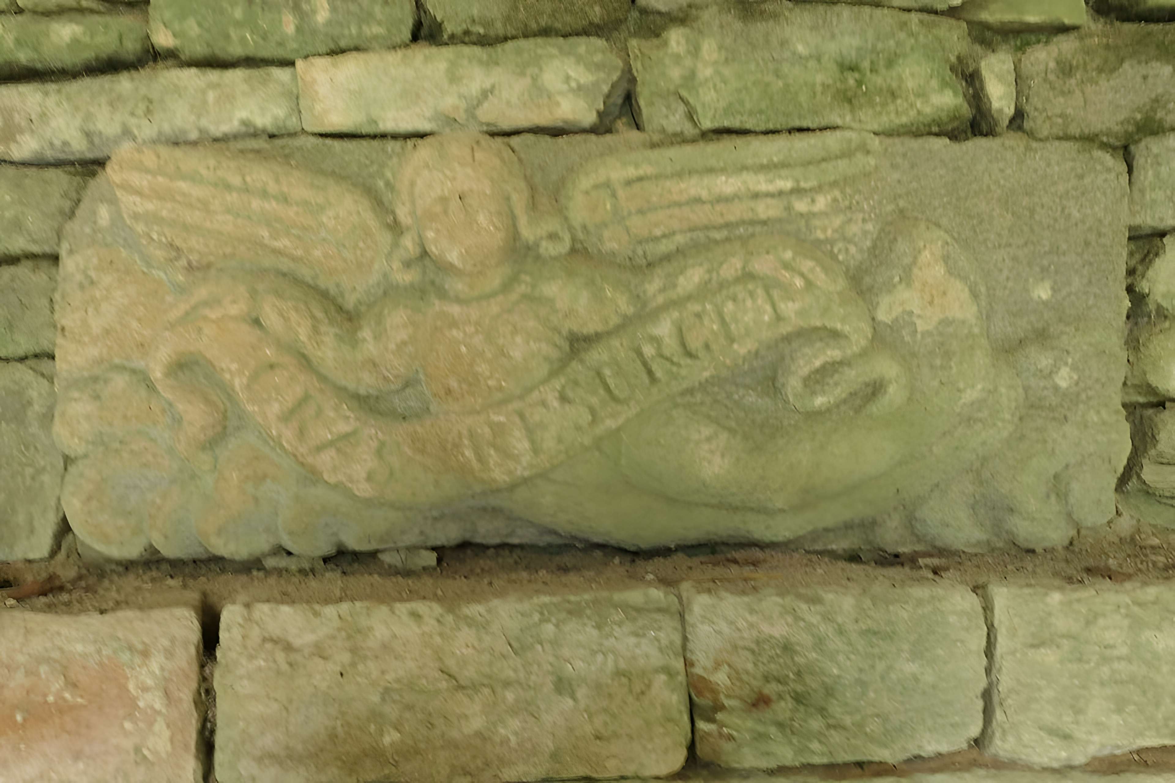 Calvaire et ossuaire du cimetière de Guéhenno