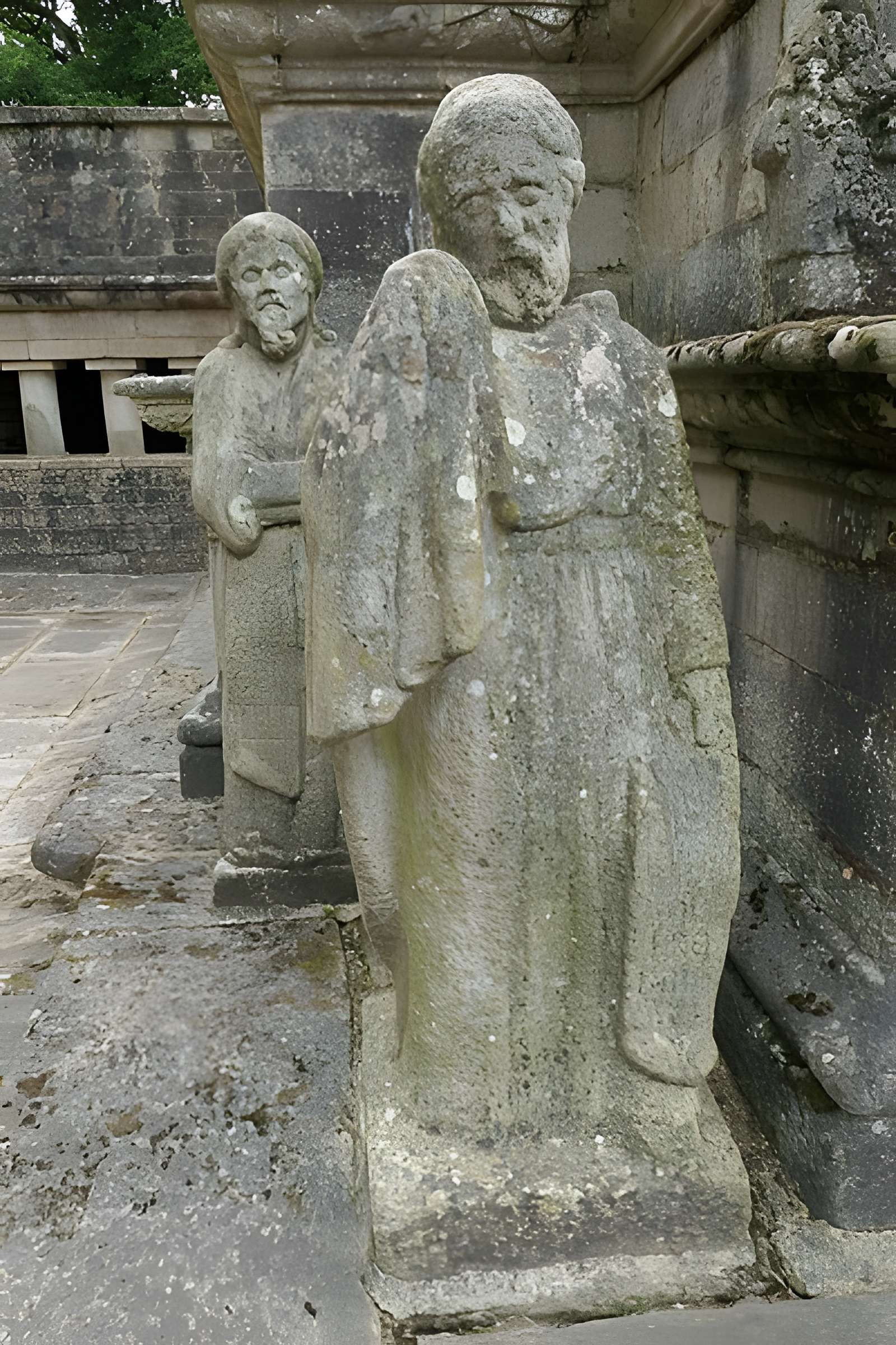 Calvaire et ossuaire du cimetière de Guéhenno