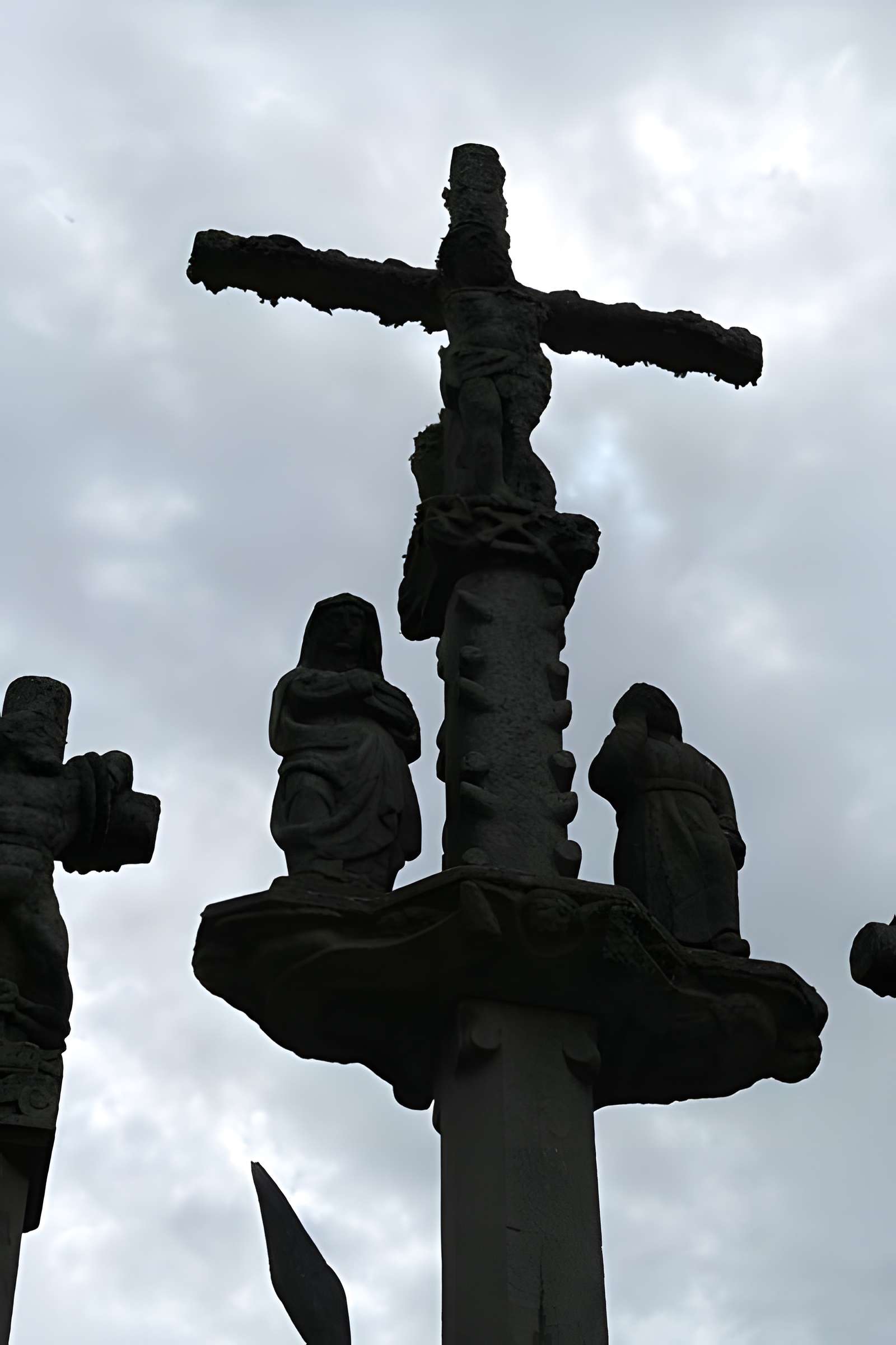 Calvaire et ossuaire du cimetière de Guéhenno