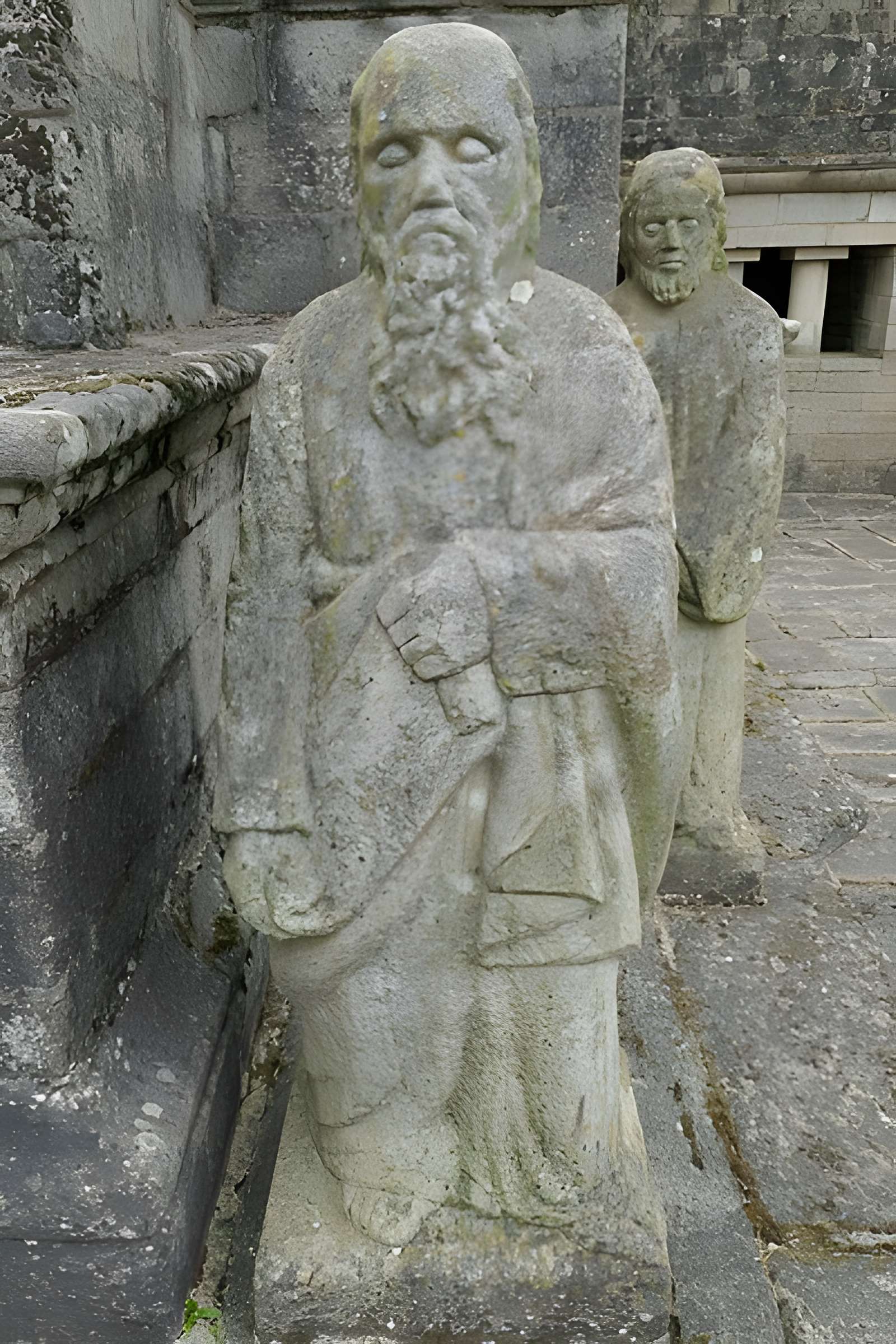 Calvaire et ossuaire du cimetière de Guéhenno