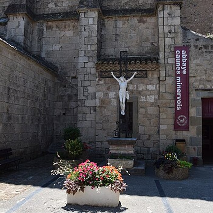 Photo de Abbatiale Saint-Pierre-et-Saint-Paul de Caunes-Minervois