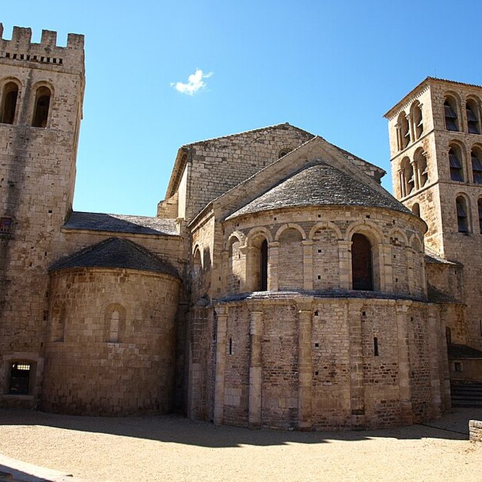 Photo de Abbatiale Saint-Pierre-et-Saint-Paul de Caunes-Minervois