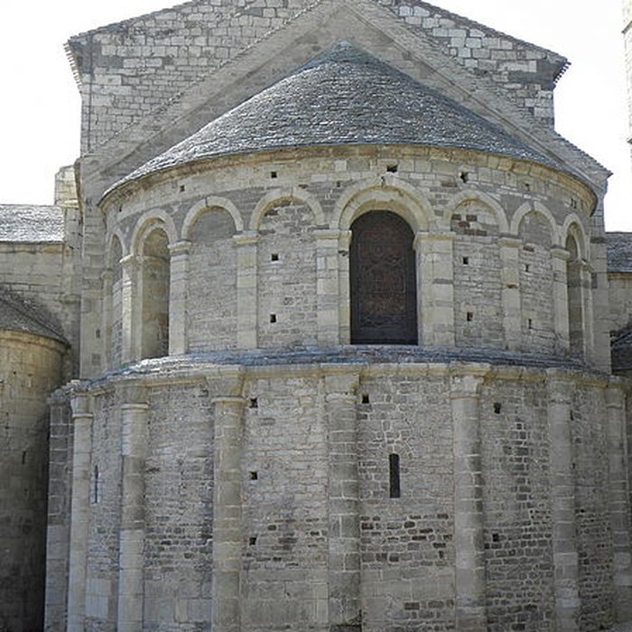 Photo de Abbatiale Saint-Pierre-et-Saint-Paul de Caunes-Minervois