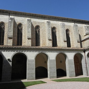 Abbatiale Saint-Pierre-et-Saint-Paul de Caunes-Minervois