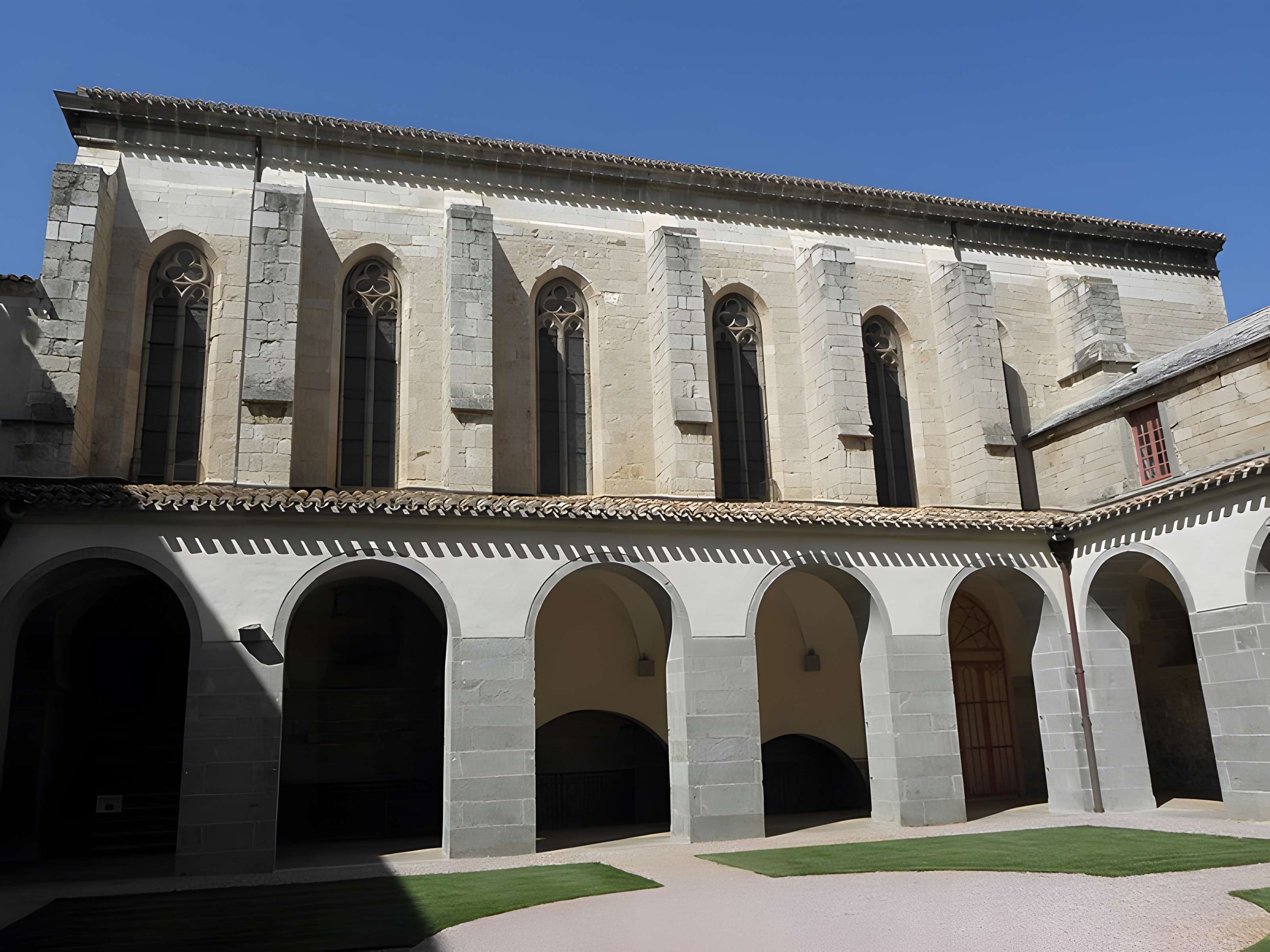 Abbatiale Saint-Pierre-et-Saint-Paul de Caunes-Minervois