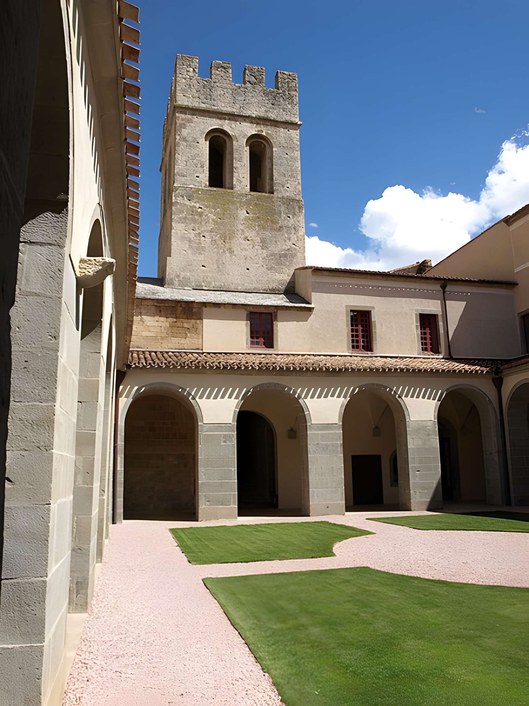 Abbatiale Saint-Pierre-et-Saint-Paul de Caunes-Minervois