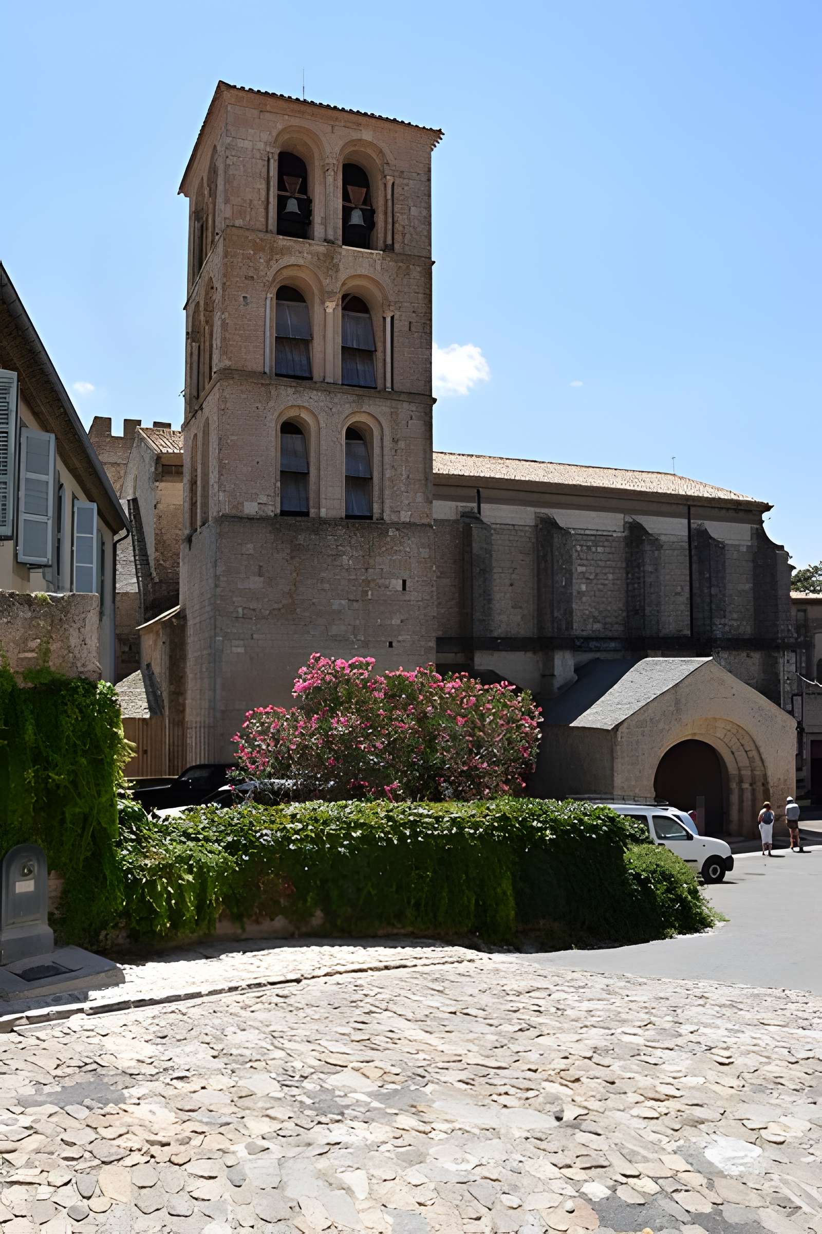 Abbatiale Saint-Pierre-et-Saint-Paul de Caunes-Minervois