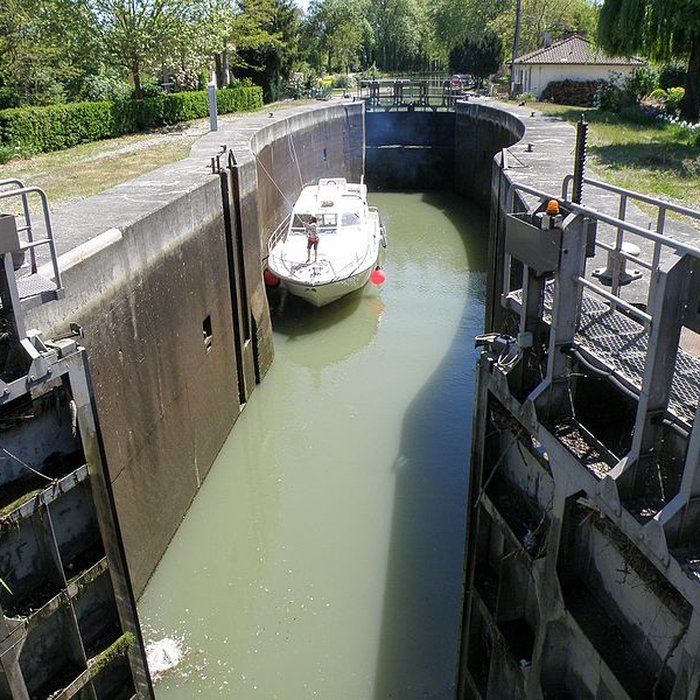 Photo de Canal du Midi : Écluse de Castanet