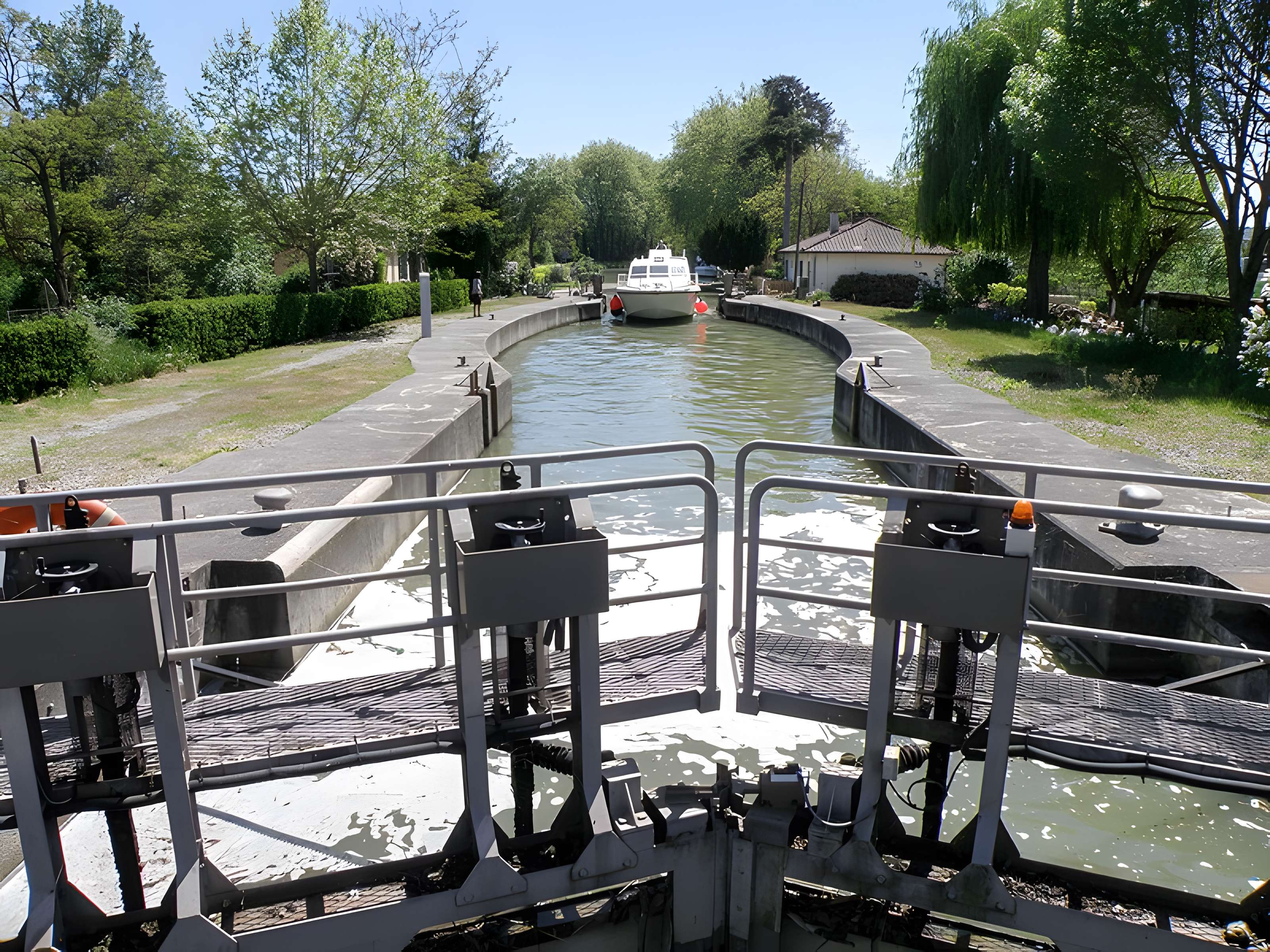 Canal du Midi : Écluse de Castanet