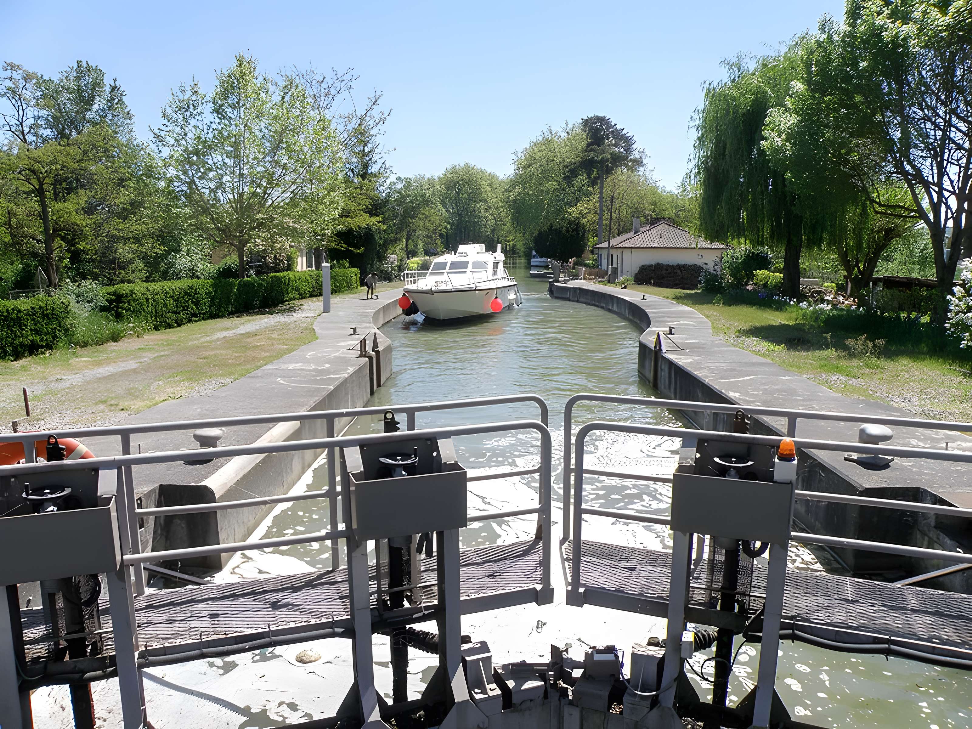 Canal du Midi : Écluse de Castanet