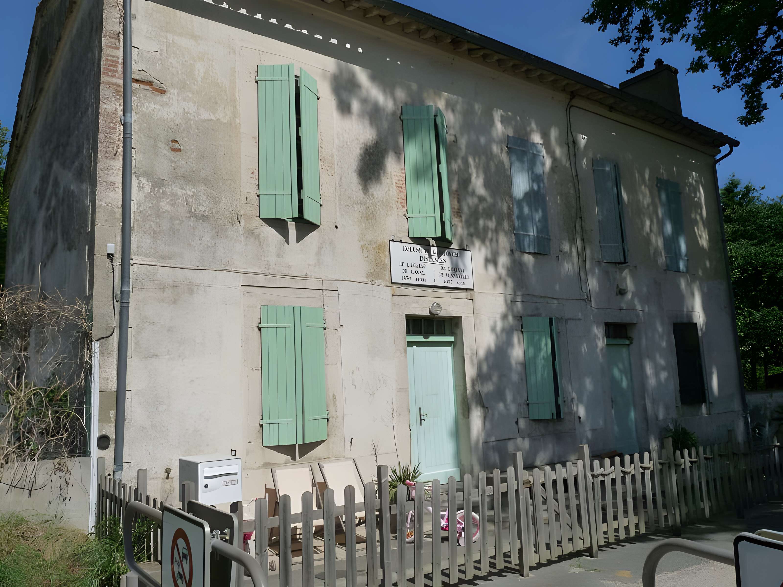 Canal du Midi : Ecluse pont et maison éclusière de Gardouch