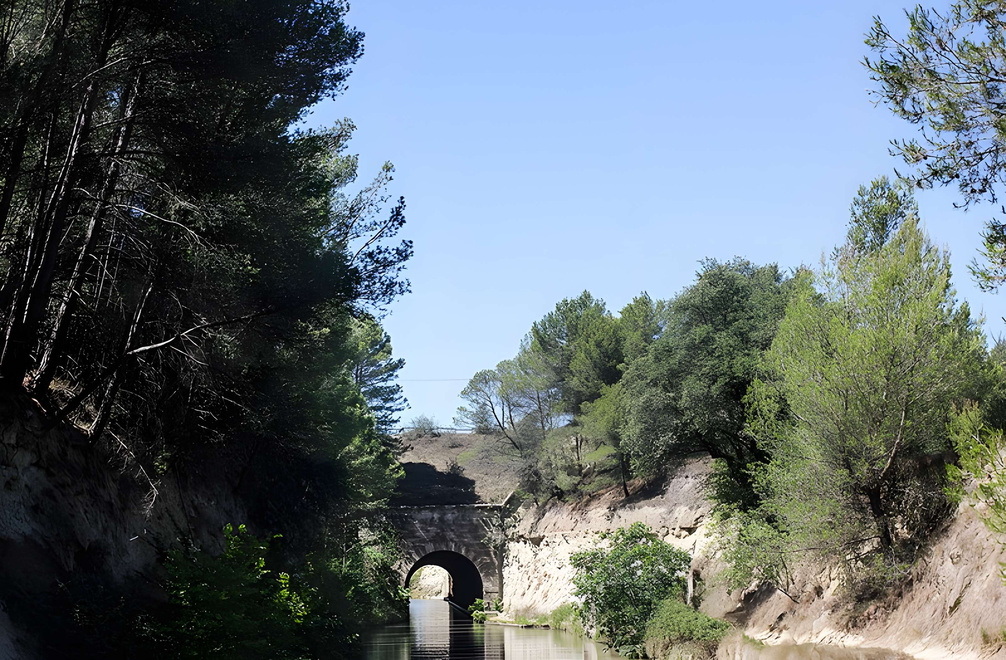 Canal du Midi : Écluse quadruple Saint-Roch