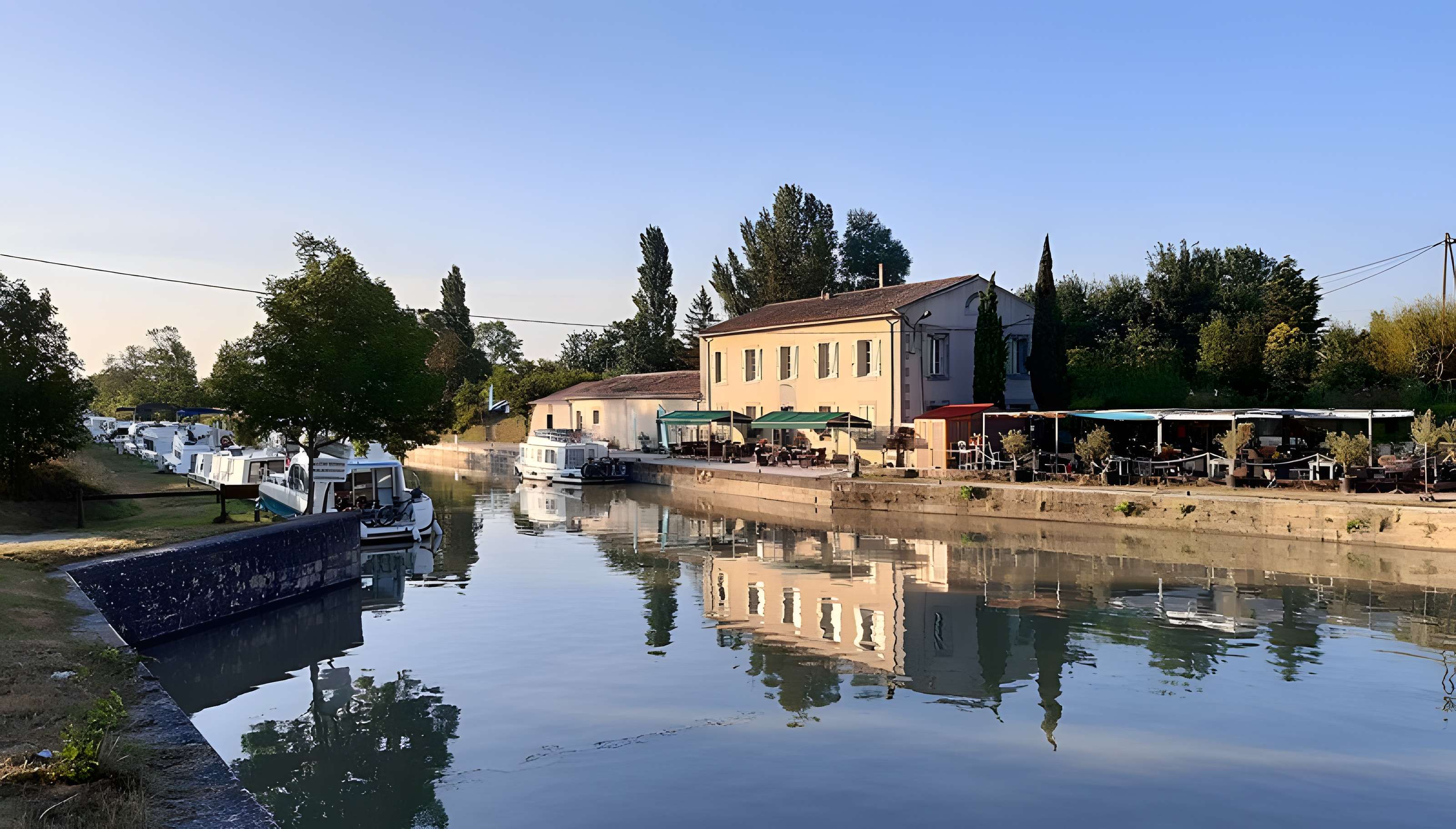 Canal du Midi : Écluse quadruple Saint-Roch