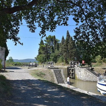 Canal du Midi : Écluse triple de Fontfile