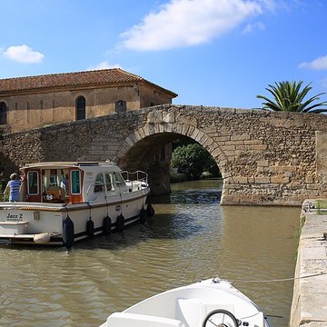 Canal du Midi : hameau du Somail également sur commune de Saint-Nazaire-dAude