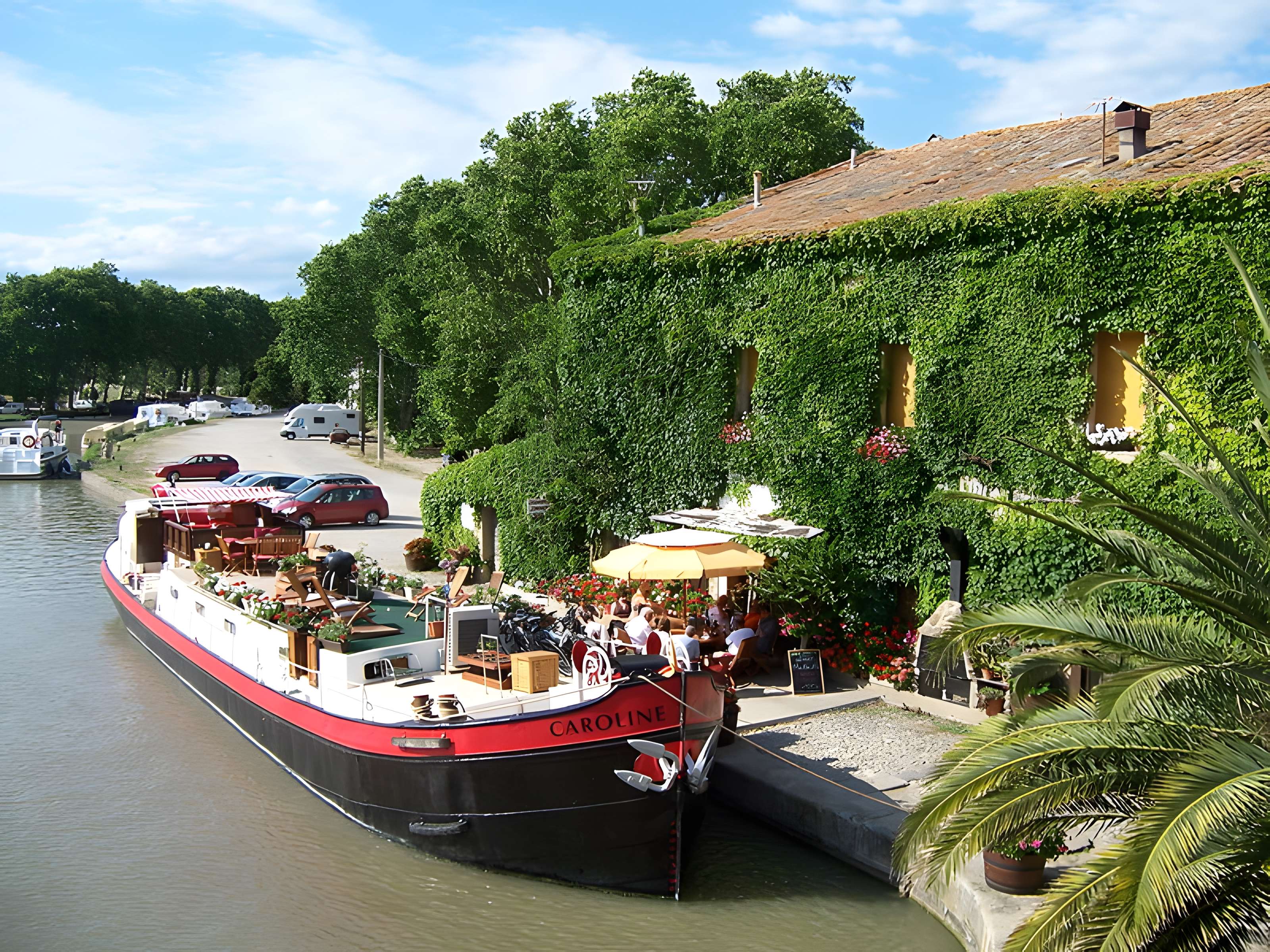 Canal du Midi : hameau du Somail (également sur commune de Saint-Nazaire-d'Aude)