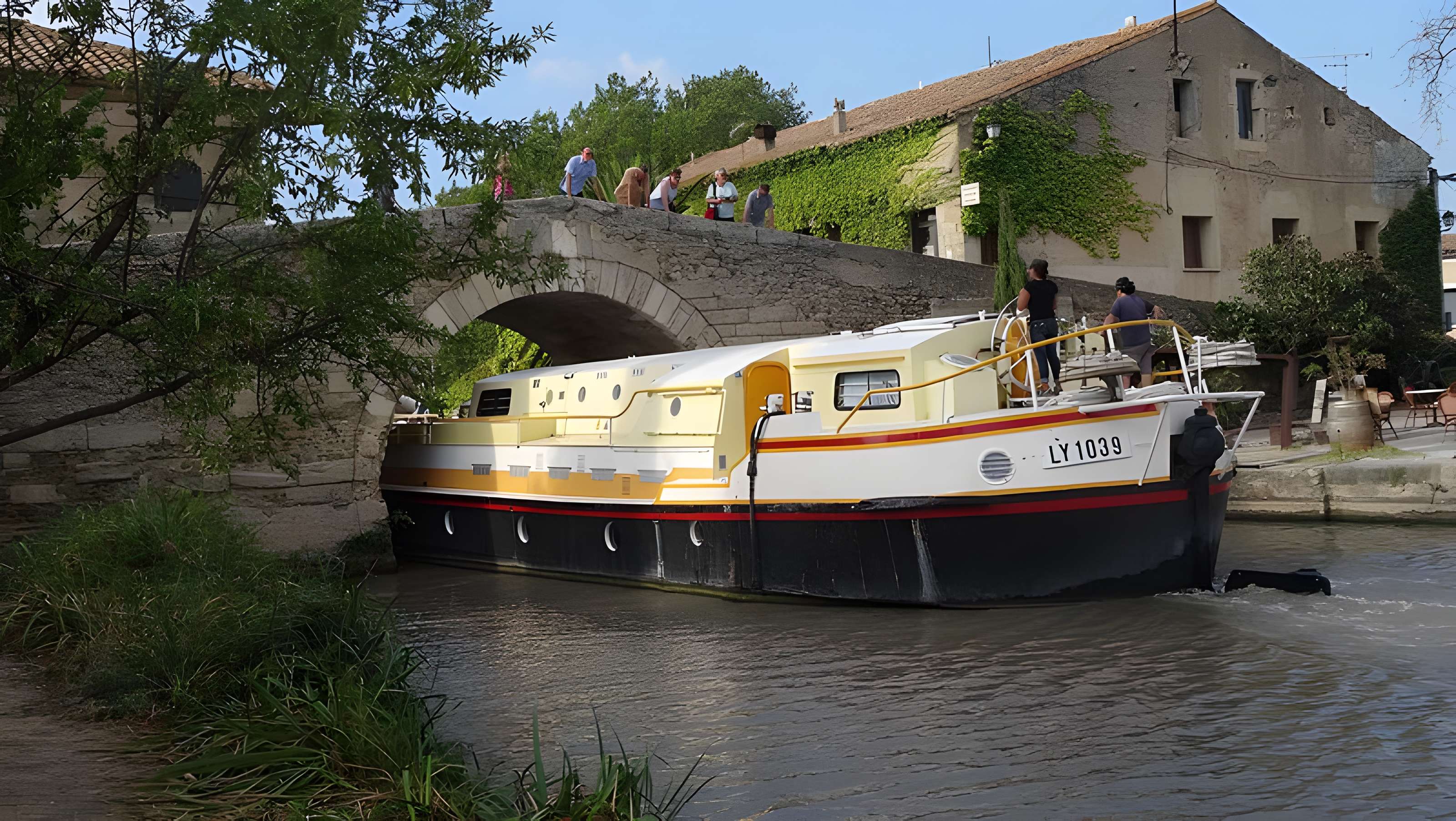 Canal du Midi : hameau du Somail (également sur commune de Saint-Nazaire-d'Aude)
