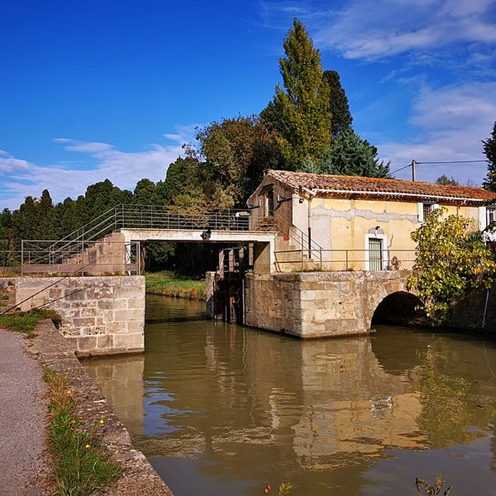 Photo de Canal du Midi : Ouvrages sur la rivière Ognon