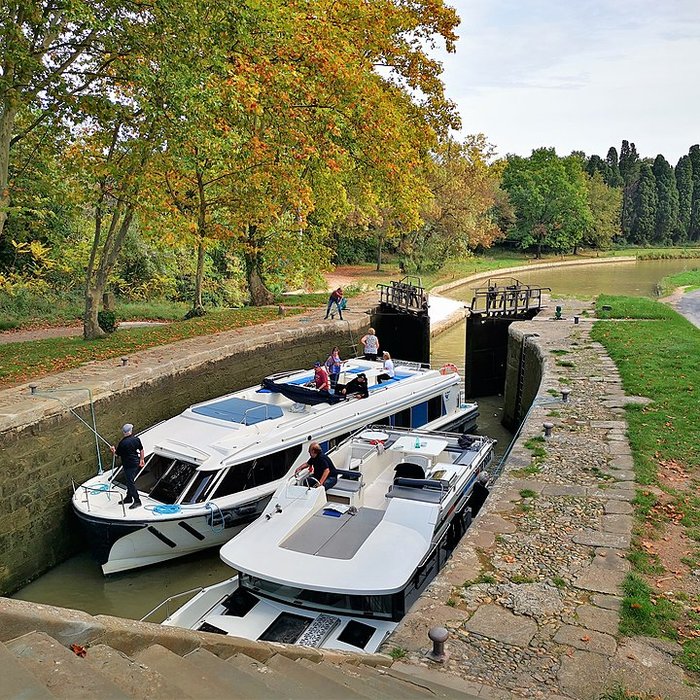 Photo de Canal du Midi : Ouvrages sur la rivière Ognon