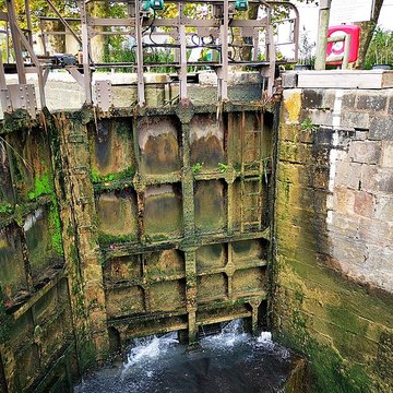 Canal du Midi : Ouvrages sur la rivière Ognon