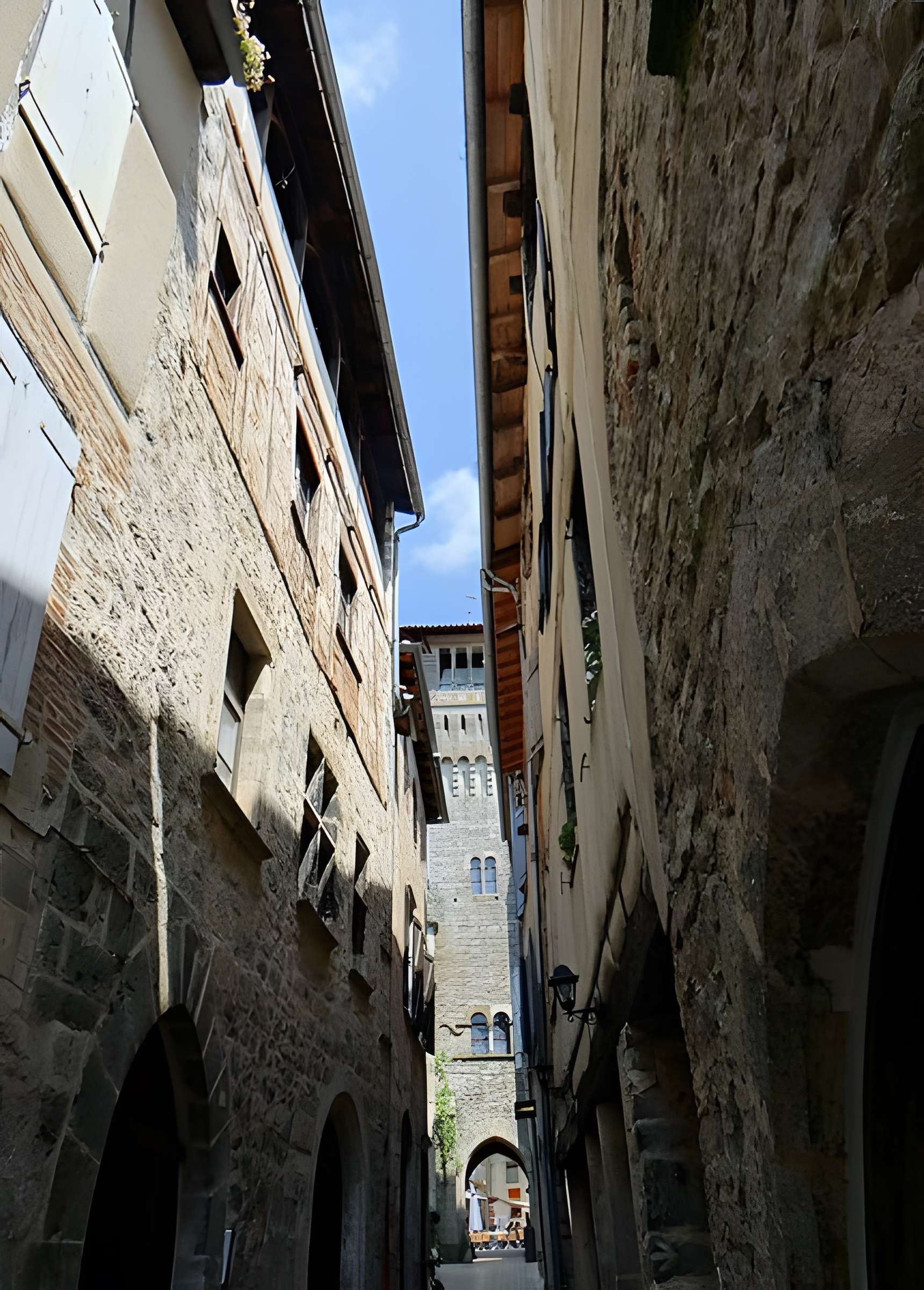 Caserne des Anglais de Saint-Antonin-Noble-Val 