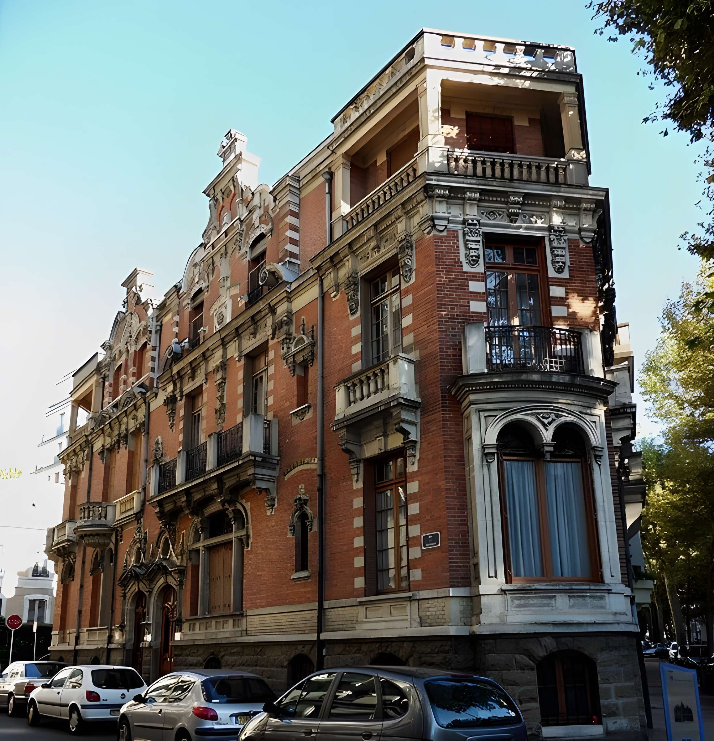 Castel flamand à Vichy 