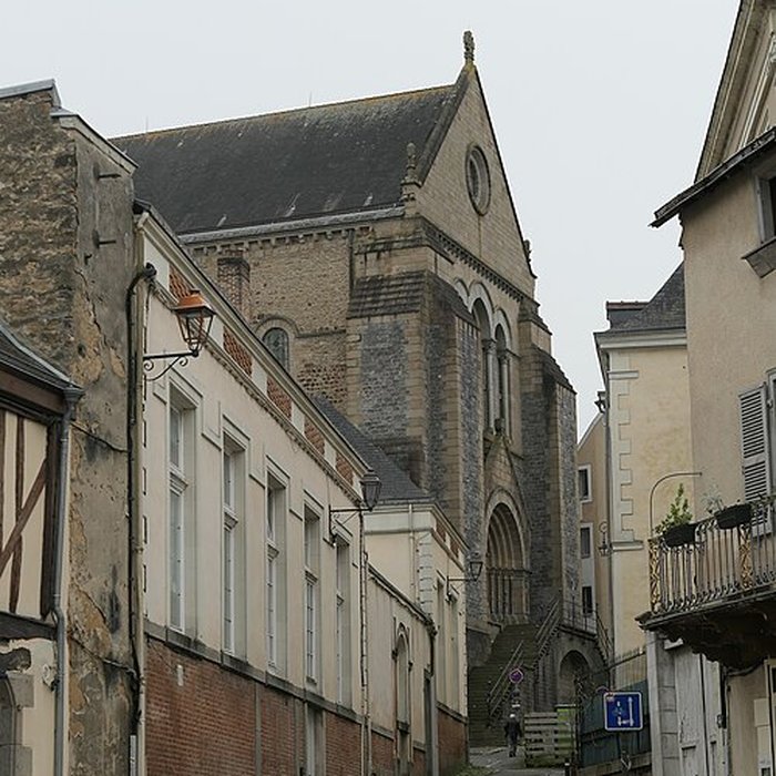 Photo de Cathédrale de la Sainte-Trinité de Laval