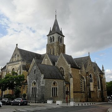 Cathédrale de la Sainte-Trinité de Laval