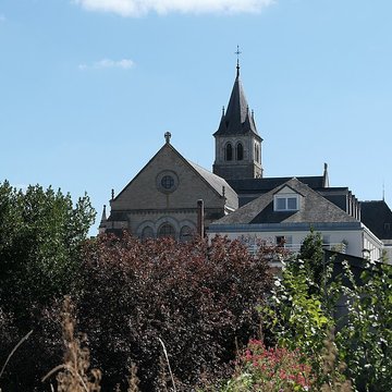 Cathédrale de la Sainte-Trinité de Laval