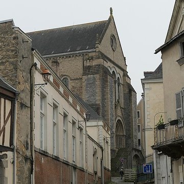 Cathédrale de la Sainte-Trinité de Laval