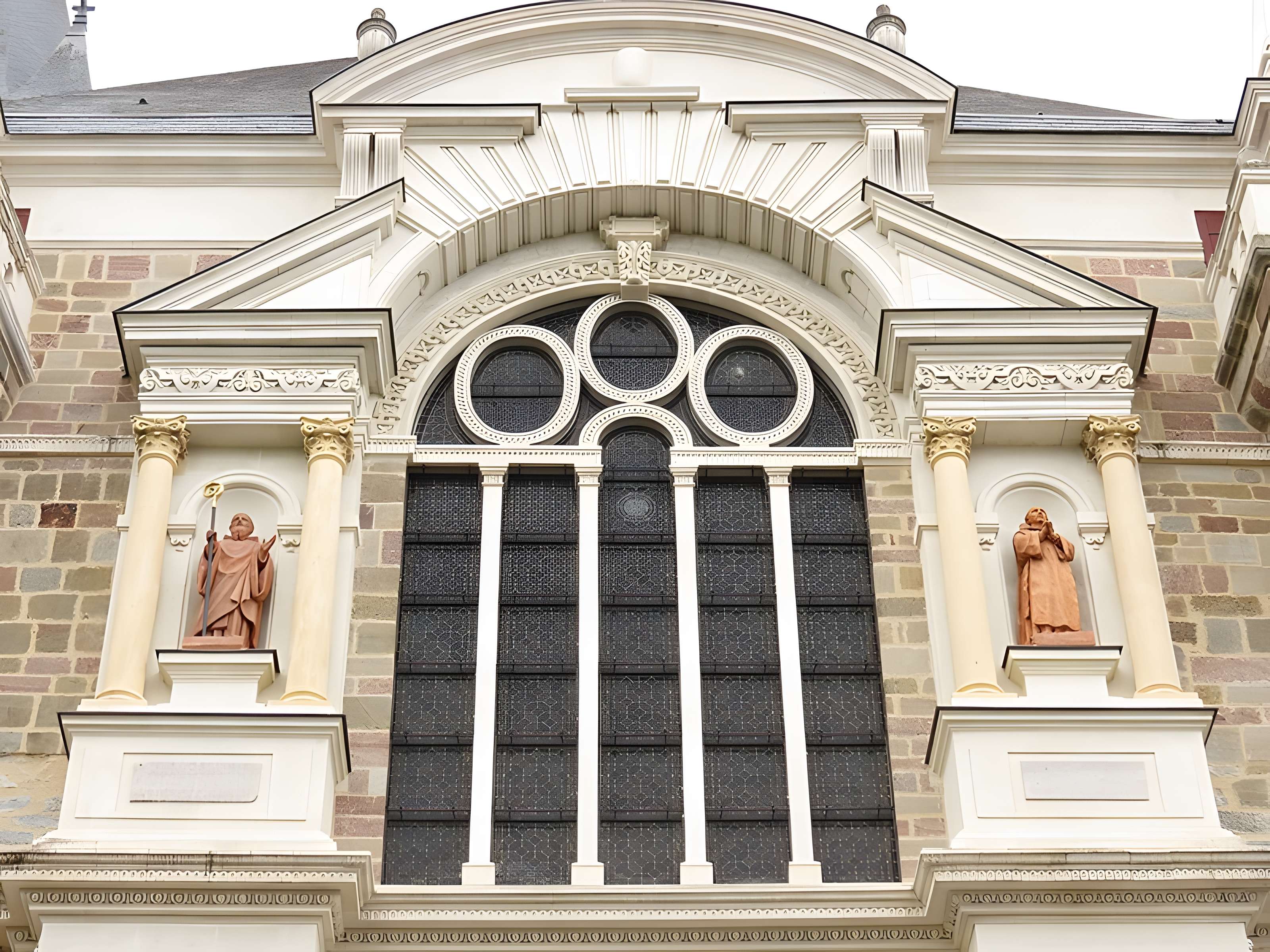 Cathédrale de la Sainte-Trinité de Laval