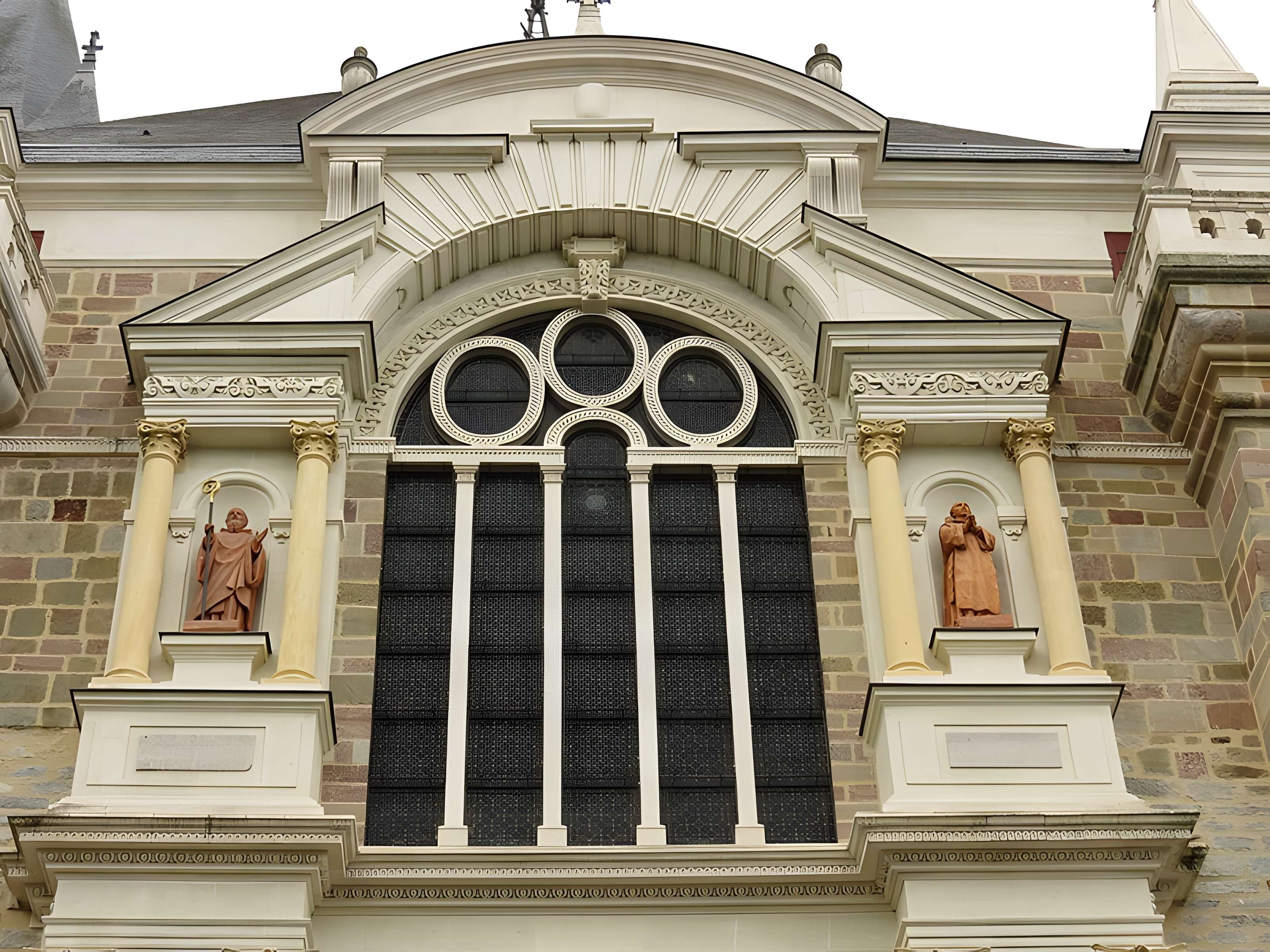 Cathédrale de la Sainte-Trinité de Laval