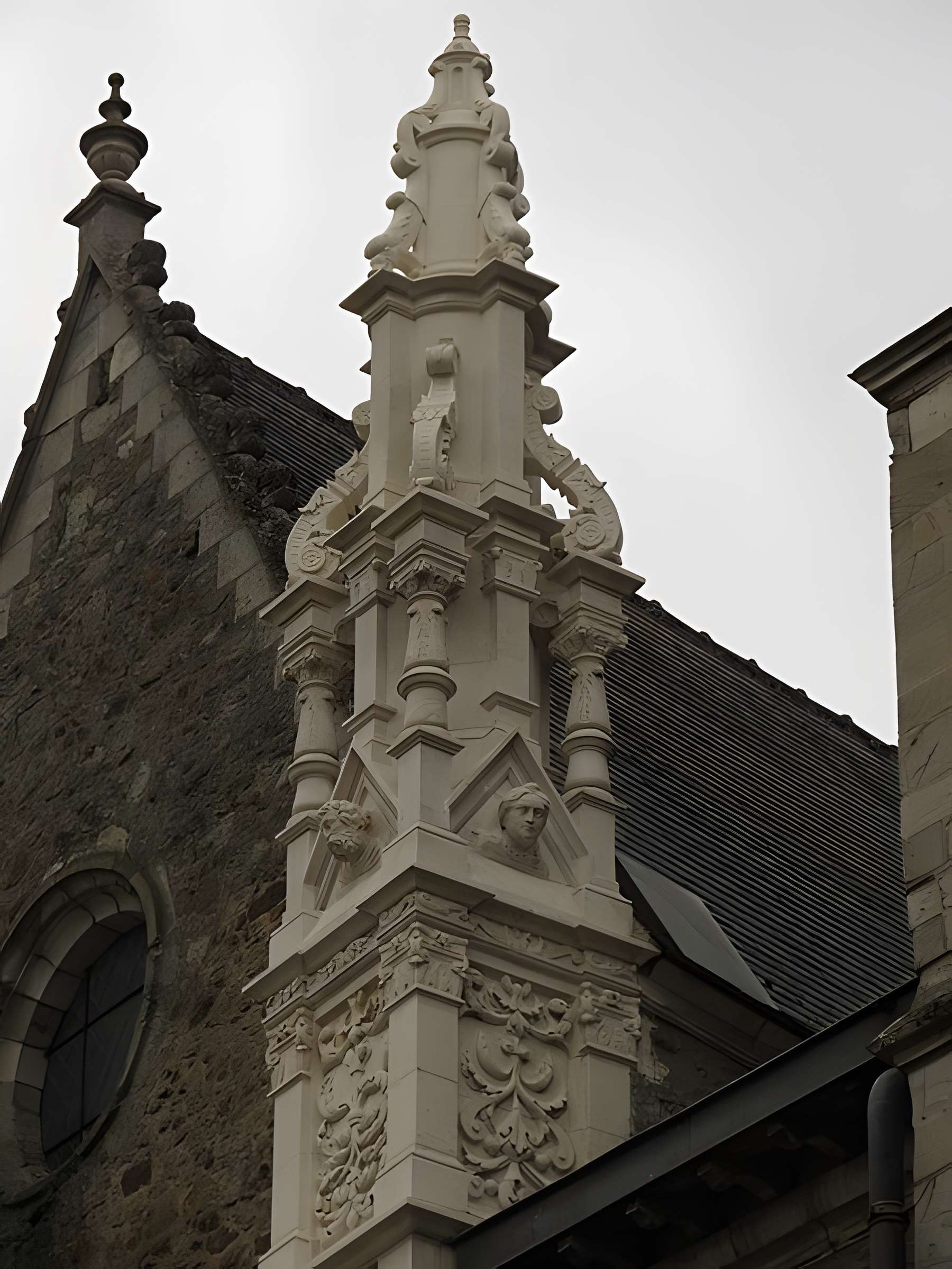 Cathédrale de la Sainte-Trinité de Laval