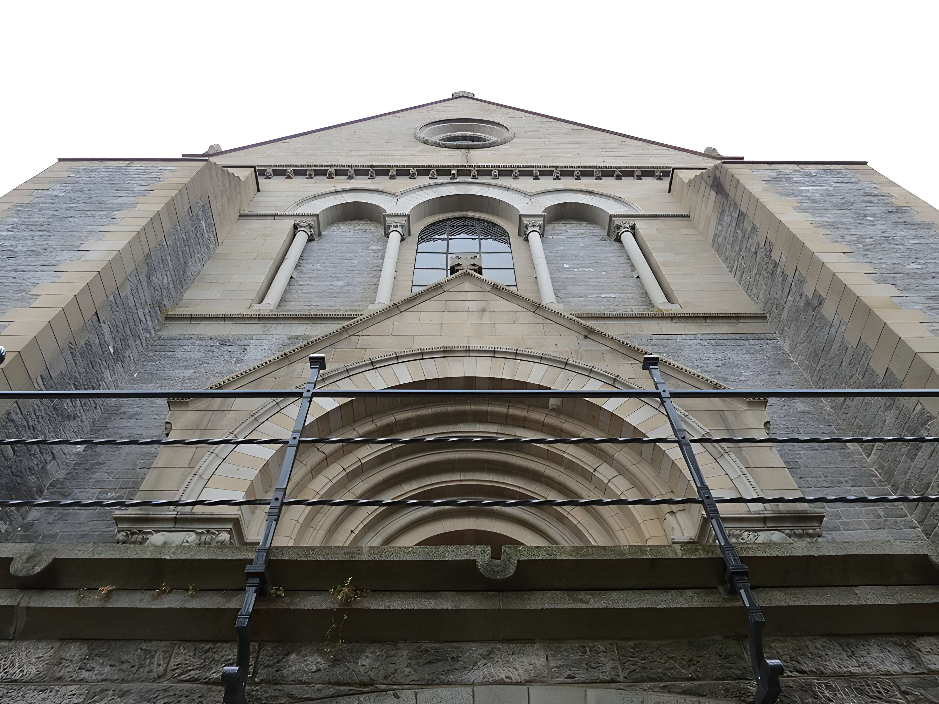Cathédrale de la Sainte-Trinité de Laval