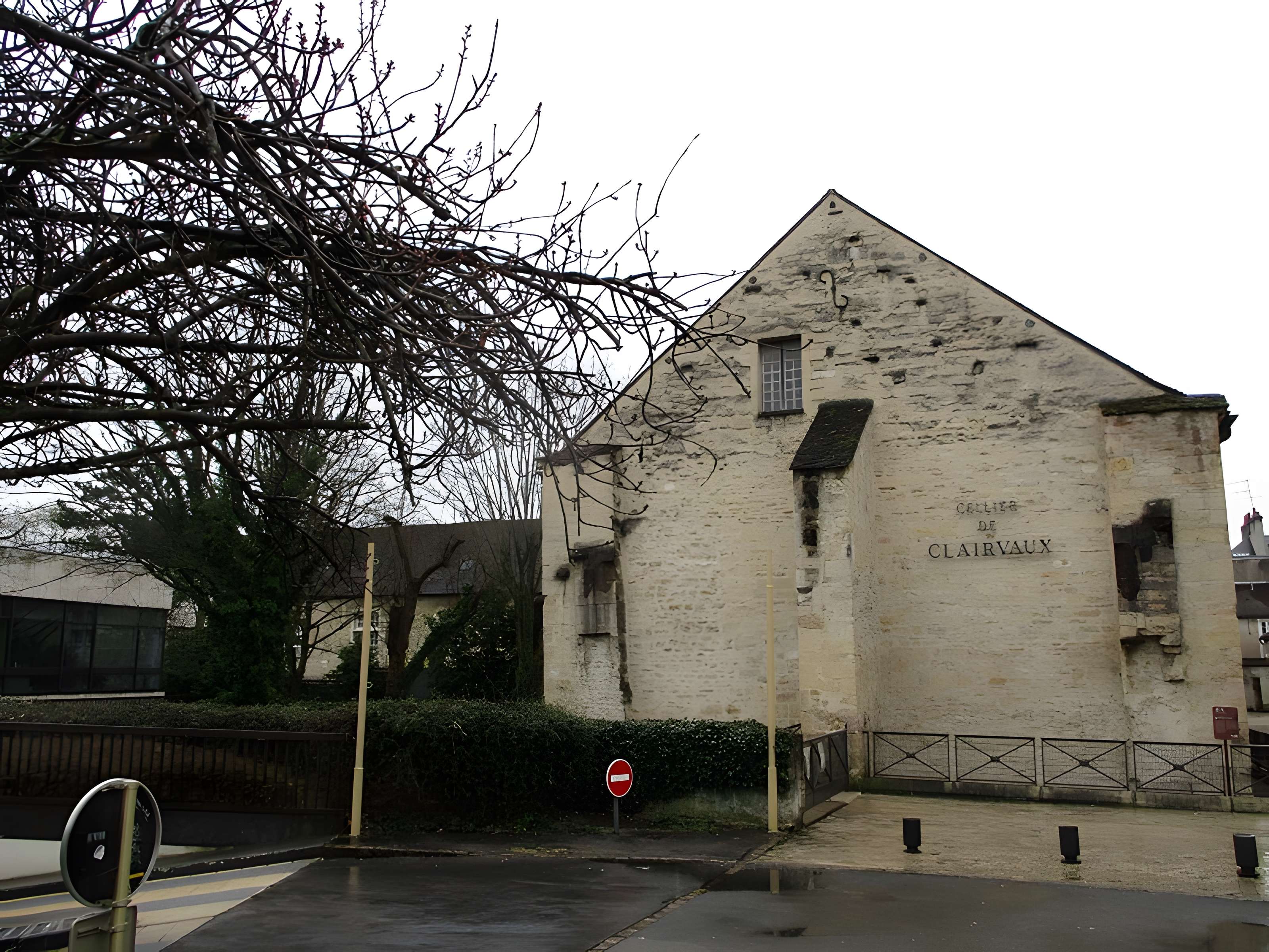 Cellier de l'abbaye de Clairvaux à Dijon