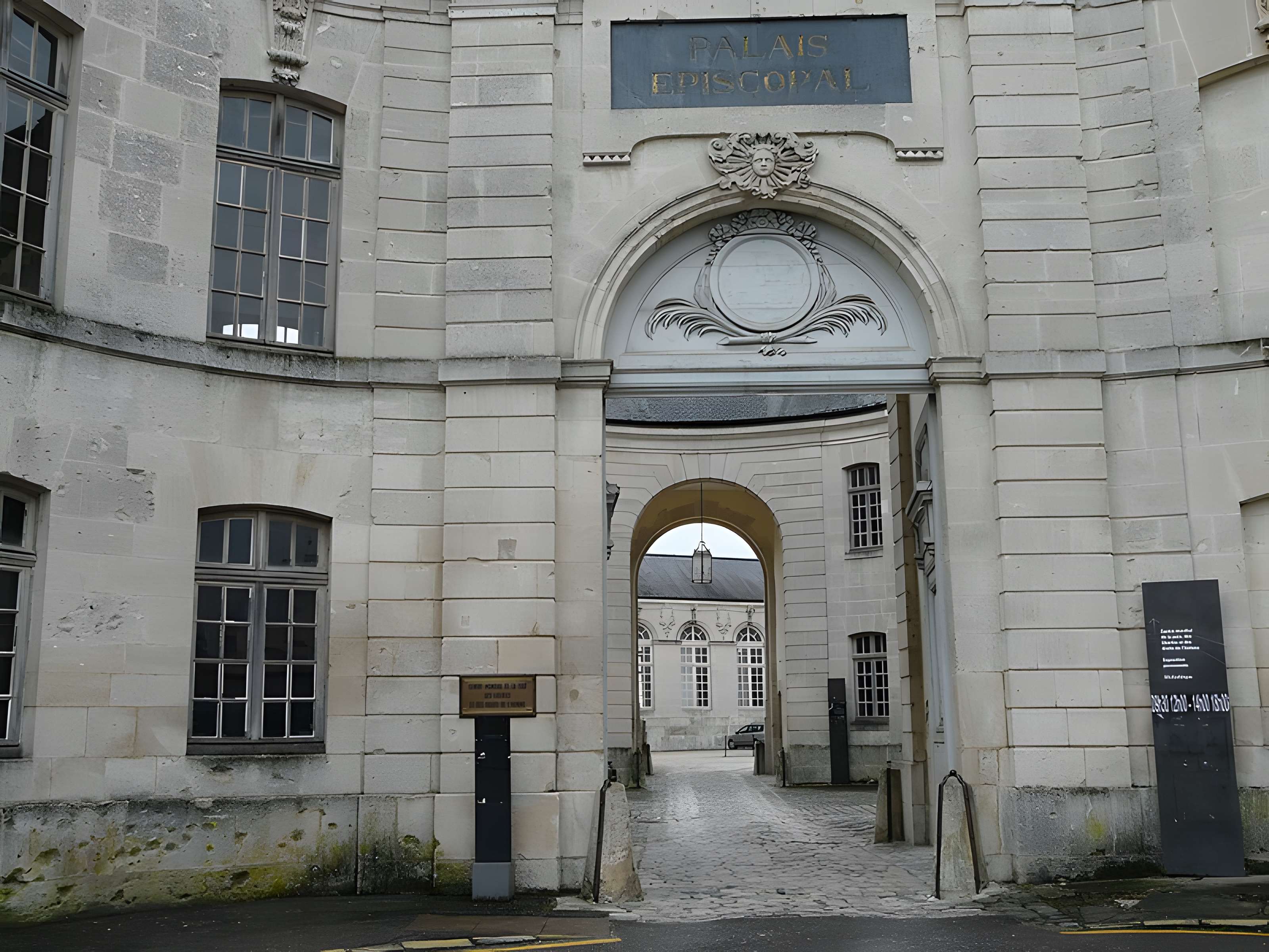 Centre mondial de la paix à Verdun