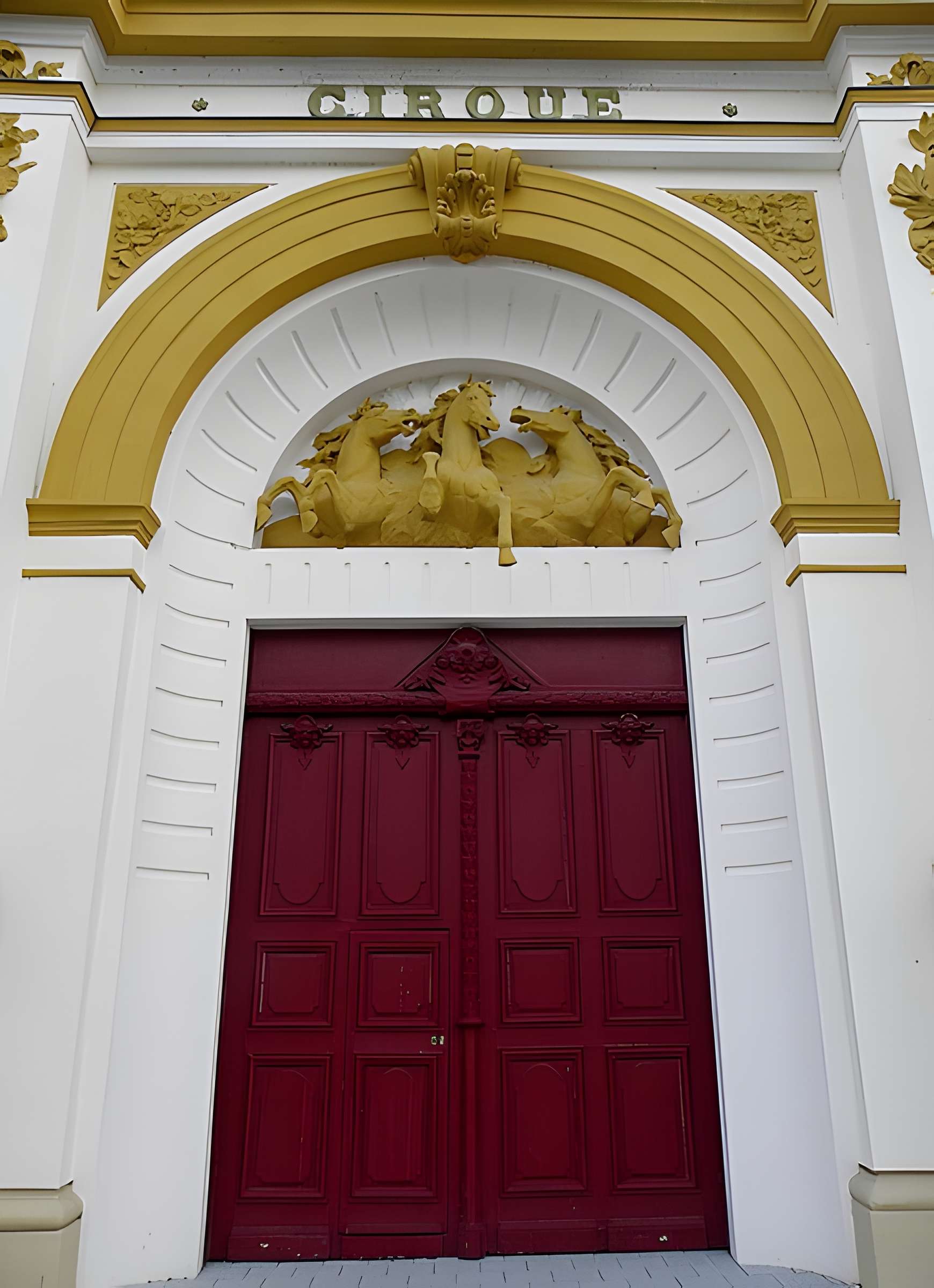 Centre national des arts du cirque de Châlons-en-Champagne