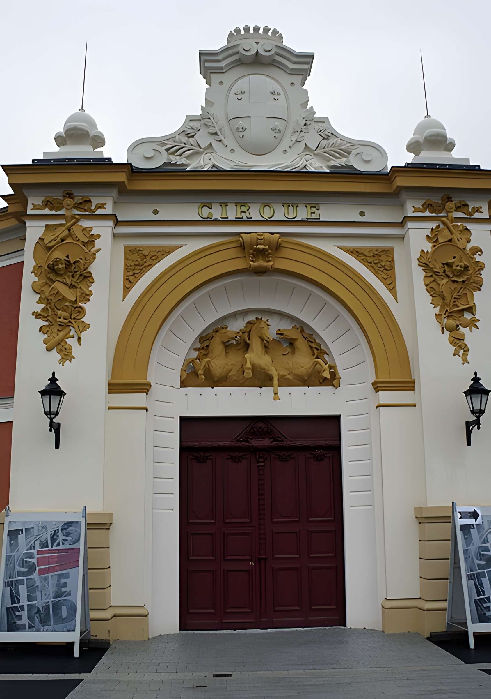 Centre national des arts du cirque de Châlons-en-Champagne