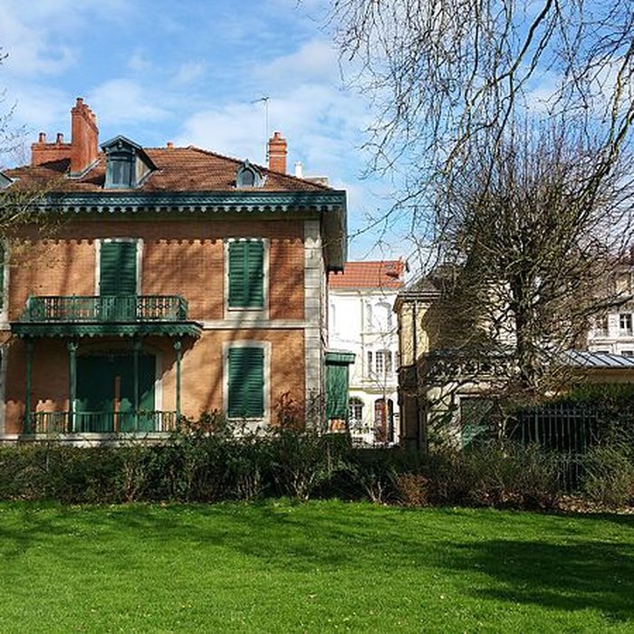 Photo de Chalets de lEmpereur et de lImpératrice à Vichy