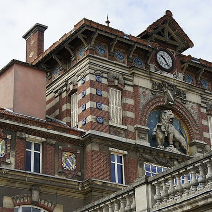 Photo de Tour De Castellane Champagne de Castellane à Épernay
