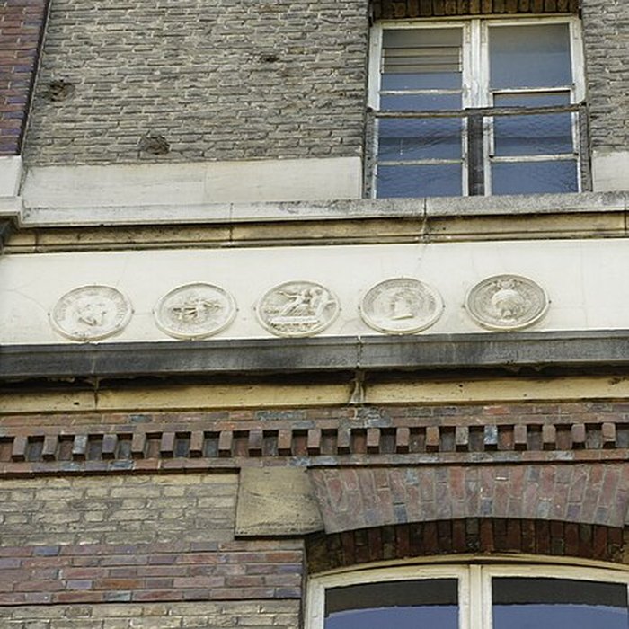 Photo de Tour De Castellane Champagne de Castellane à Épernay