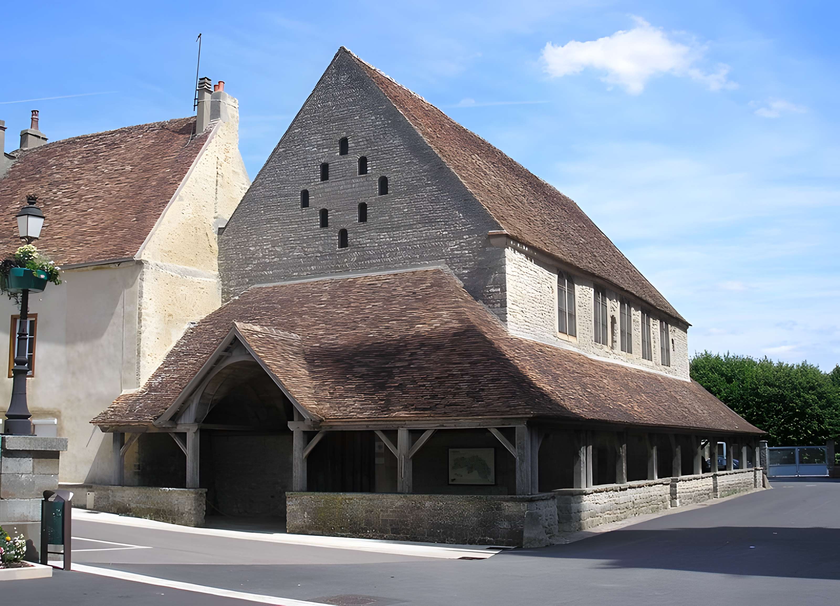 Chapelle canoniale de Sées