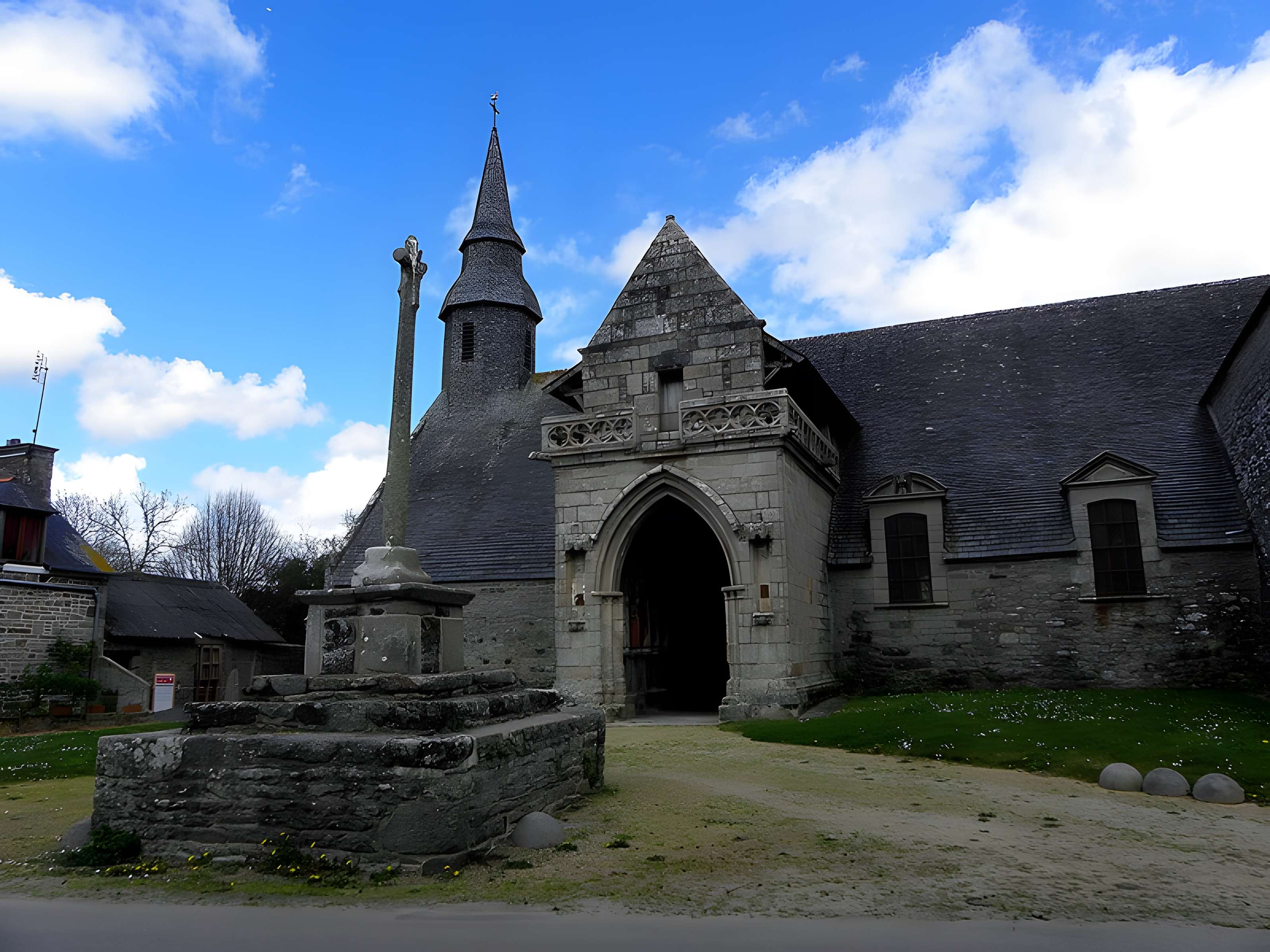 Chapelle de Kermaria an Iskuit