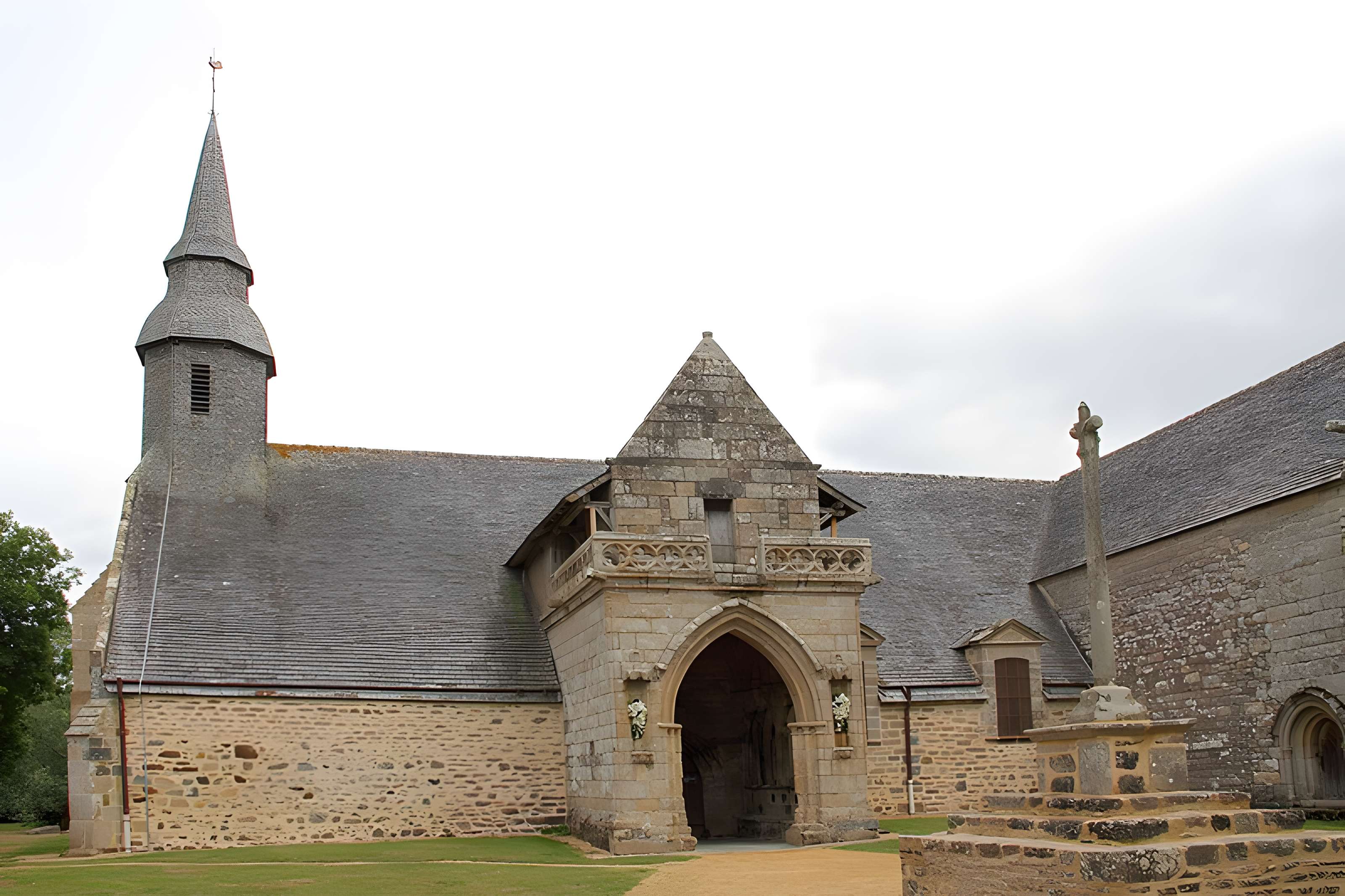 Chapelle de Kermaria an Iskuit